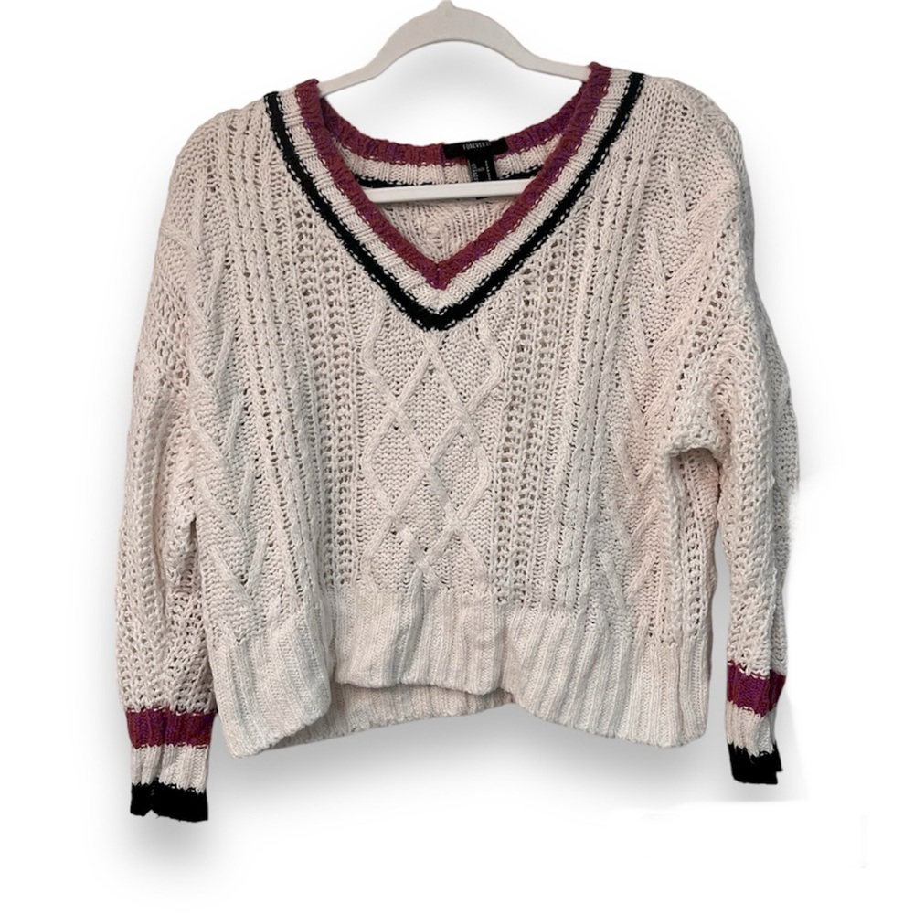 🕊️ Forever 21 Knitted Sweater 🕊️
